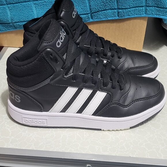 Adidas Boys Hoops Mid 3.0 Black And White Lace-Up Low Top Sneaker - Picture 2 of 7